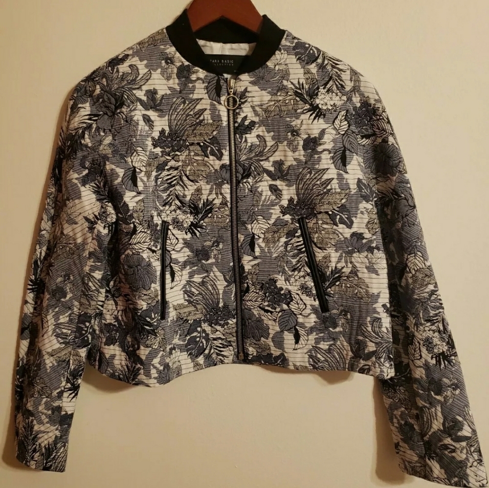 Zara Short Print Jacquard Bomber Jacket Size M